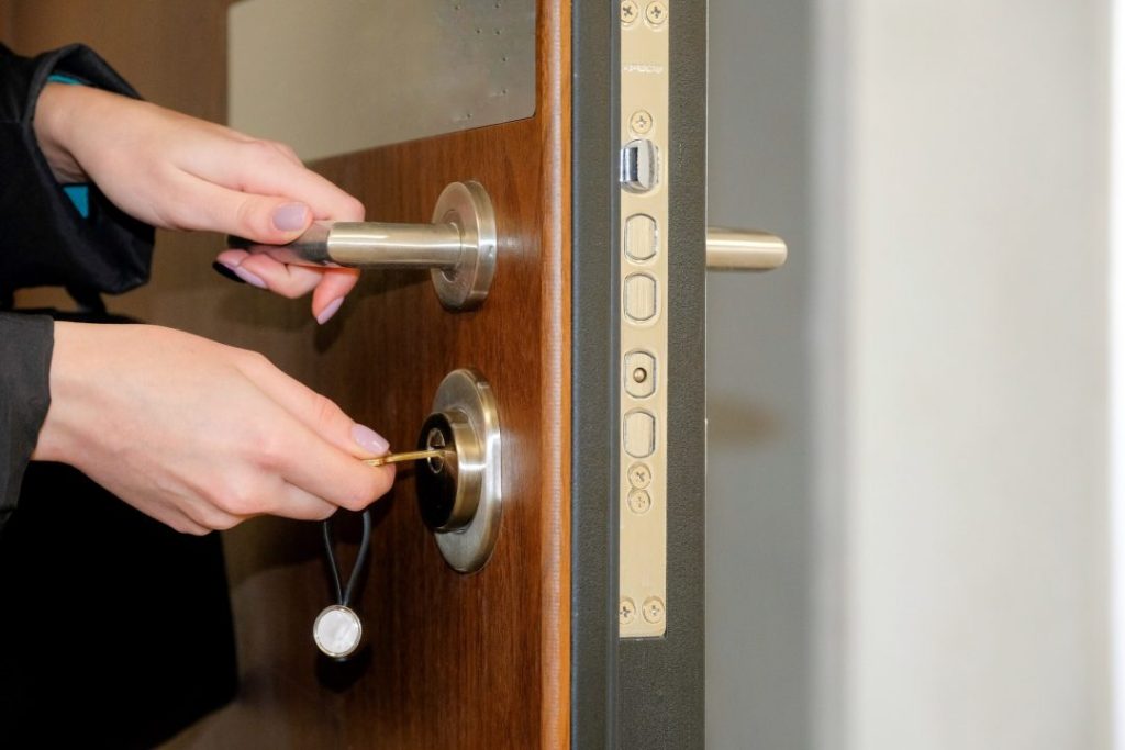 The Importance of Professional Locksmith Services for Home Security